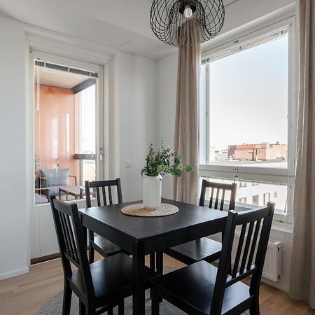 "Pyynikinkulma" - 1Br Apt With Stunning Views, Sauna & Balcony - Hosted By 2Ndhomes Тампере Екстериор снимка